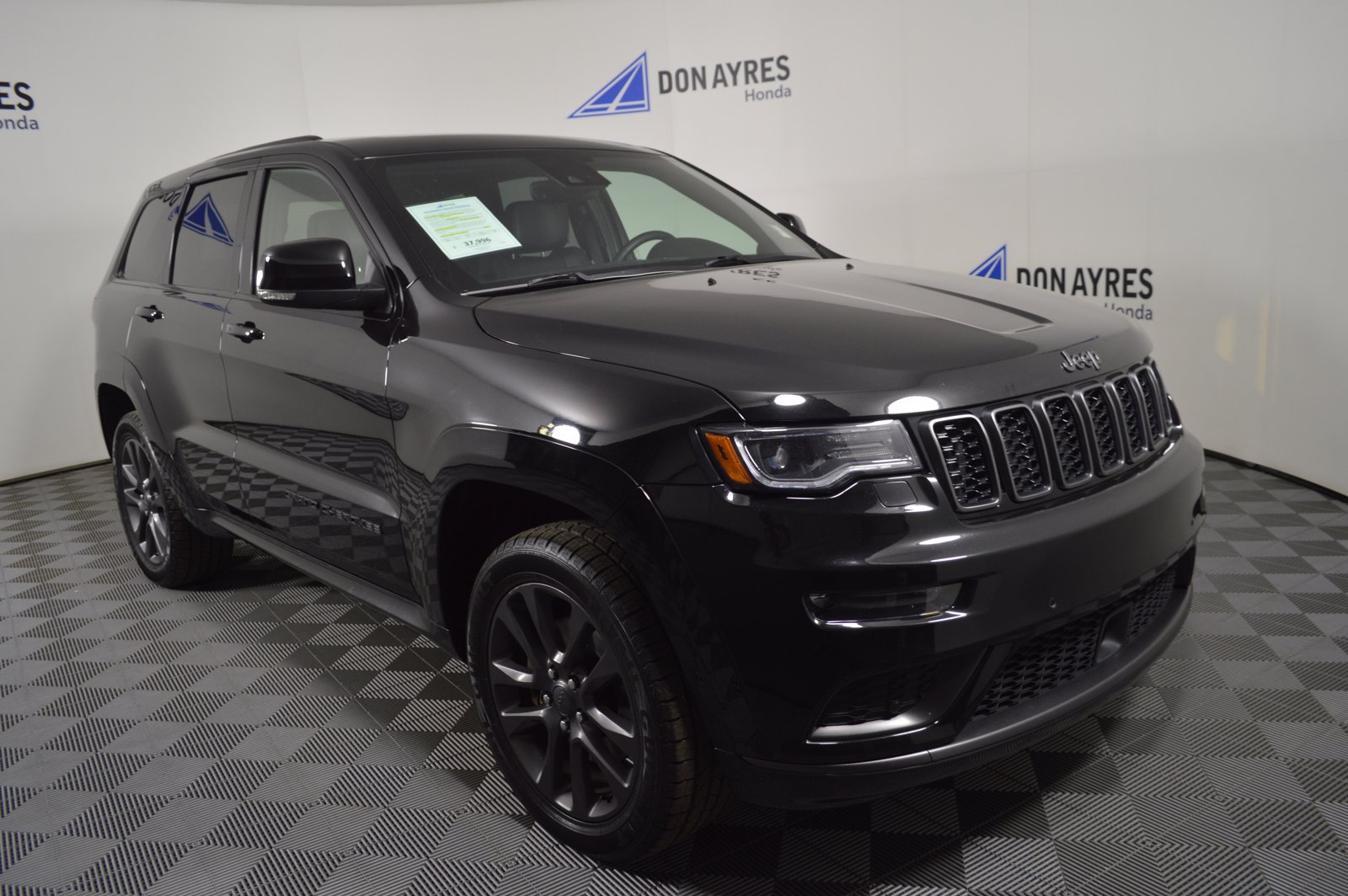 PreOwned 2018 Jeep Grand Cherokee High Altitude 4WD
