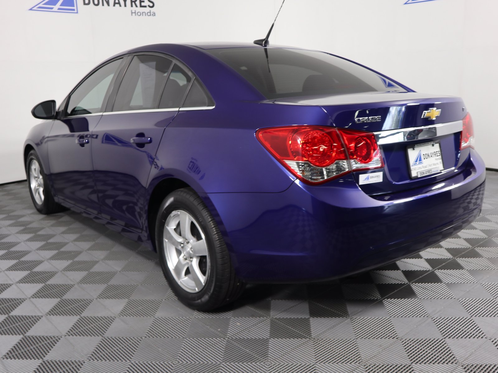 Pre-Owned 2012 Chevrolet Cruze 1LT