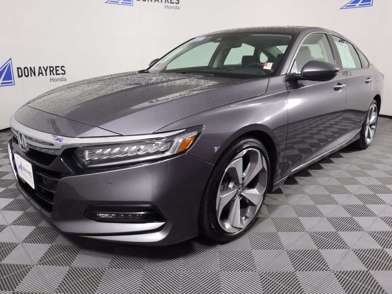 Certified Pre-Owned 2018 Honda Accord Touring 2.0T