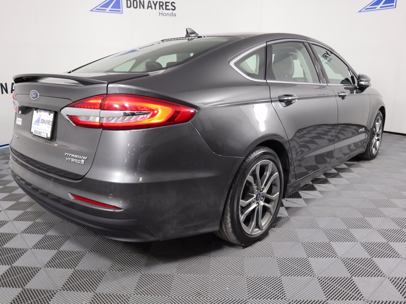 Ford fusion hybrid titanium