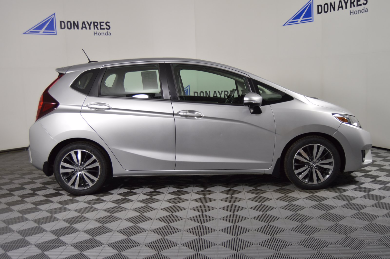 Pre-Owned 2015 Honda Fit EX-L