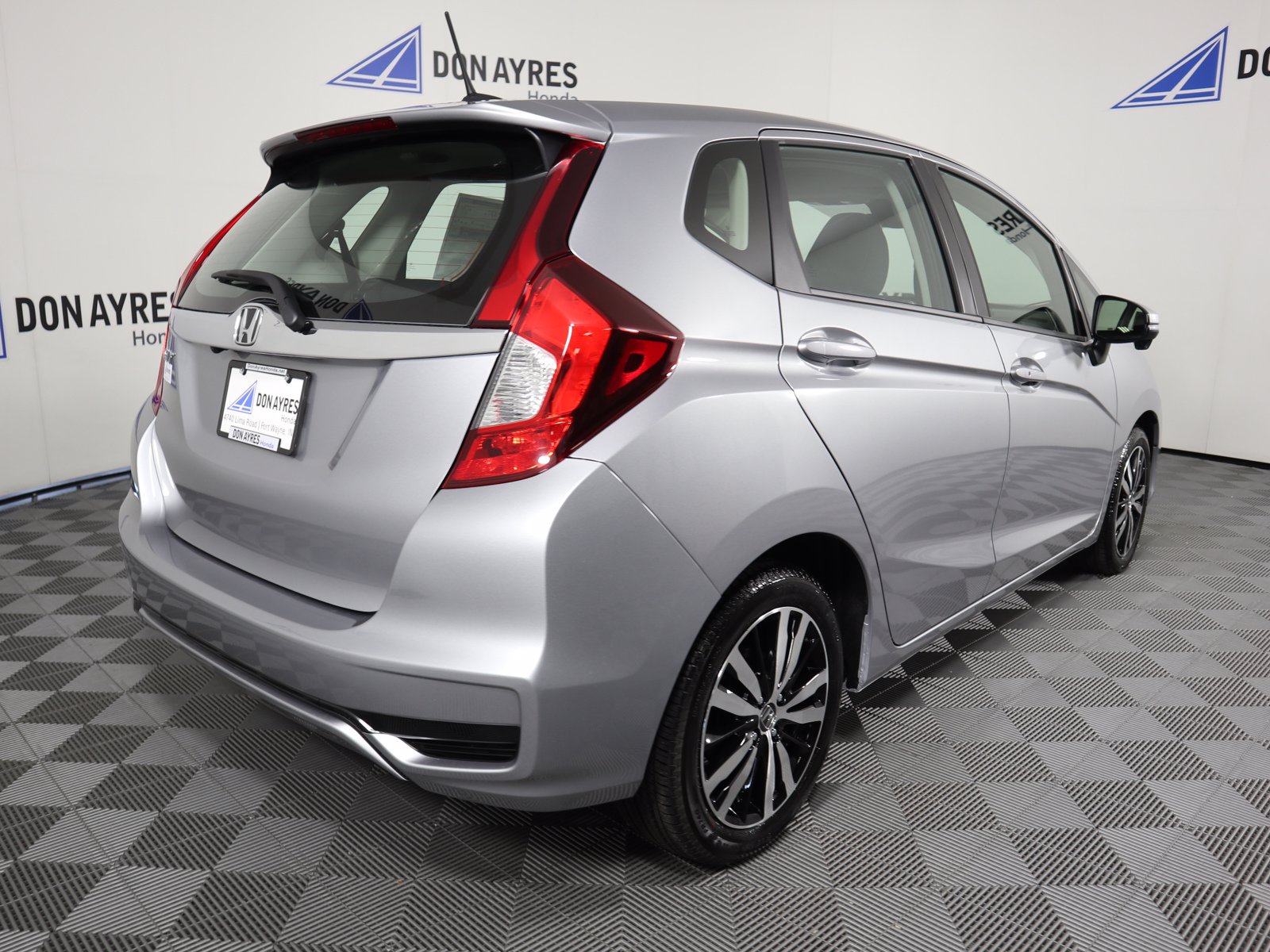 Honda fit 2020 год