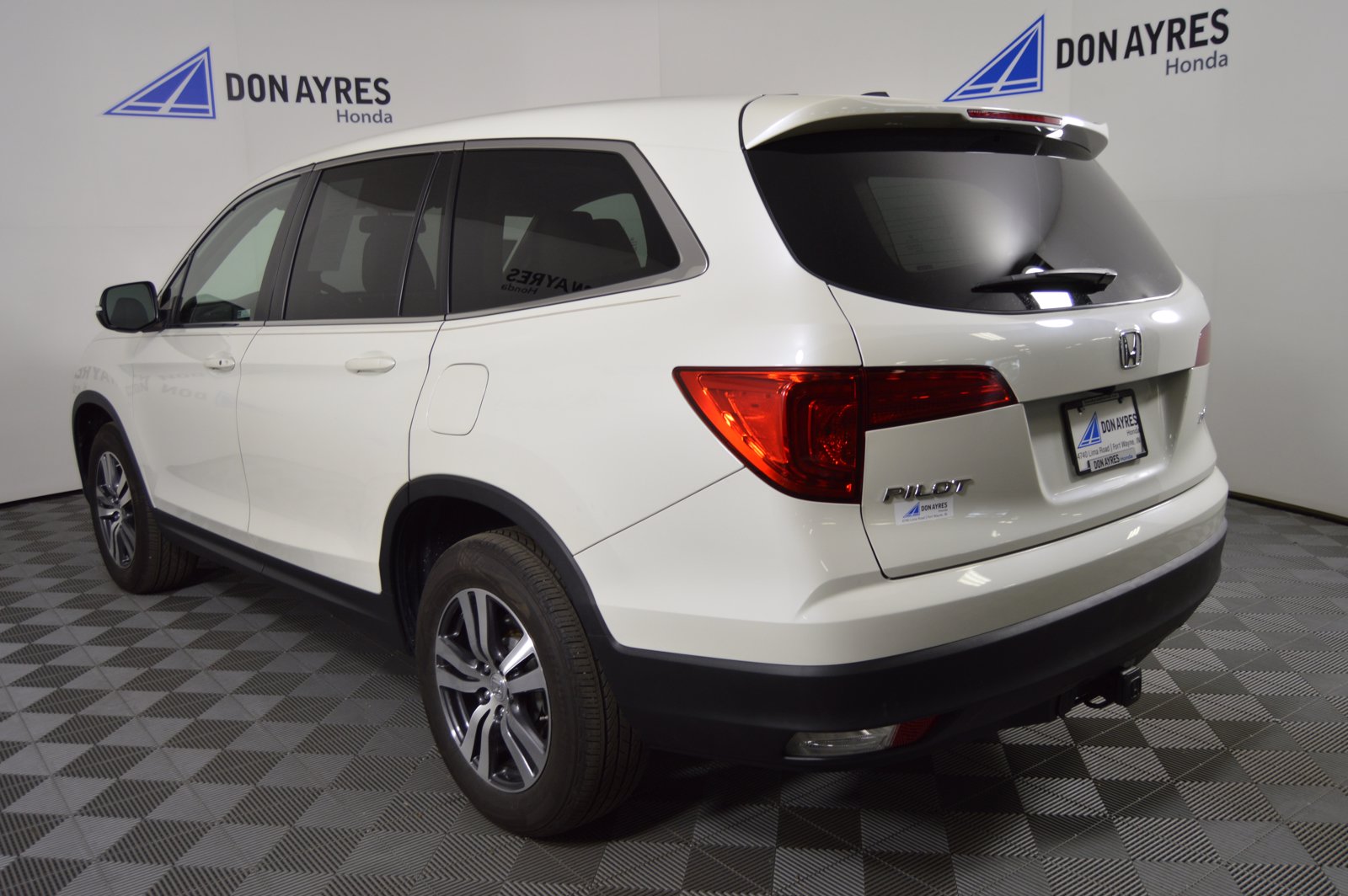 Certified Pre-Owned 2018 Honda Pilot EX-L AWD