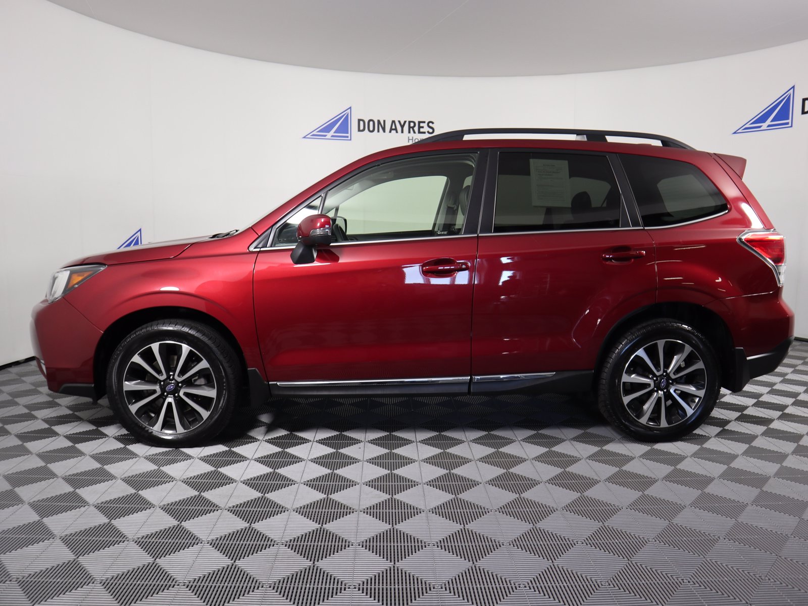 PreOwned 2017 Subaru Forester 2.0XT Touring AWD
